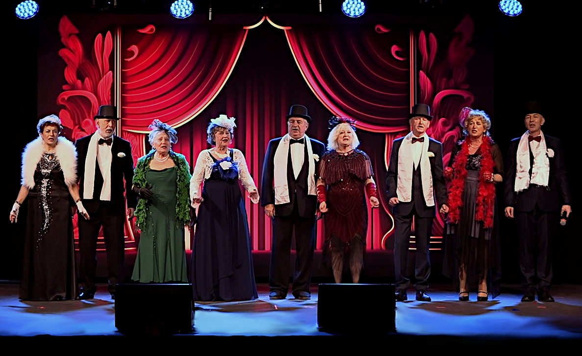 Kabaret Dwudziestolatek na inaugurację roku akademickiego UTW