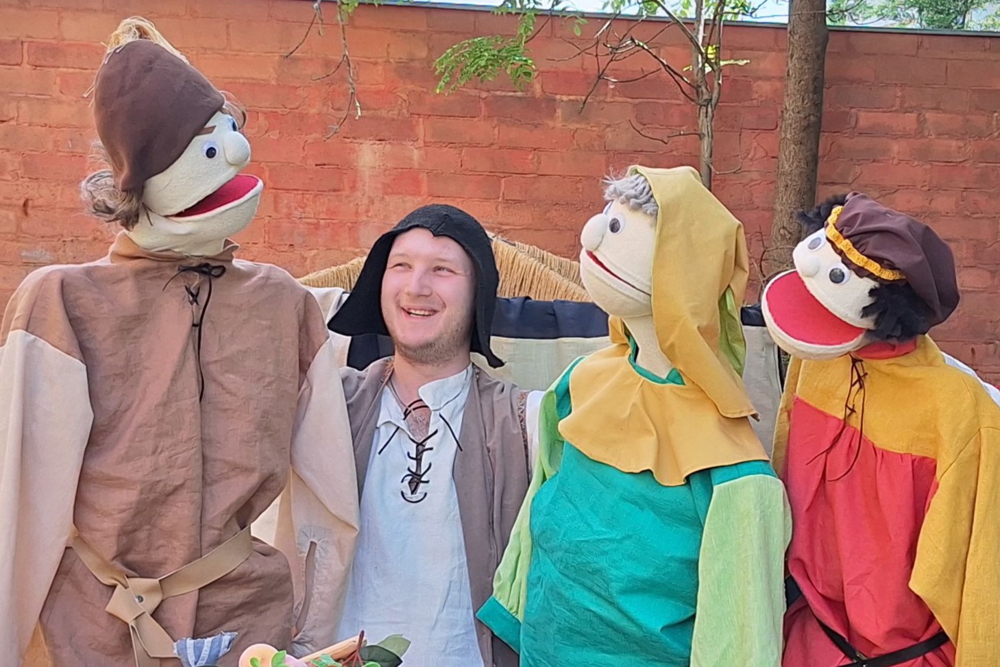 Teatralne Poranki – Stoliczku, nakryj się